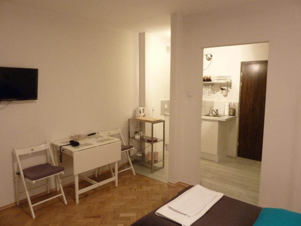 Koro De Varsovio - Apartament Ciasna 10 Dış mekan fotoğraf
