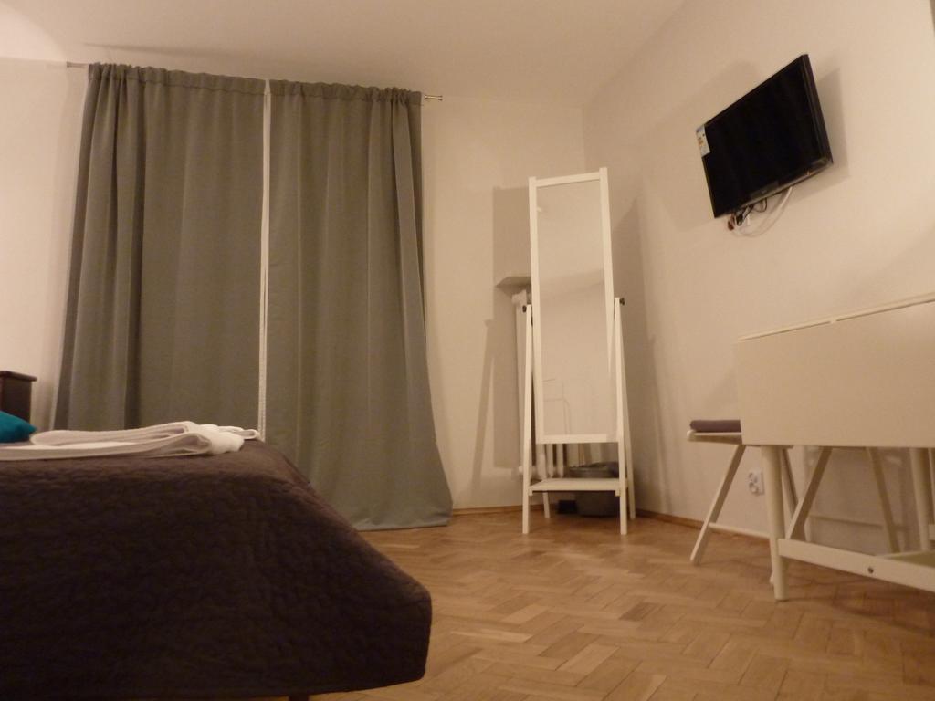 Koro De Varsovio - Apartament Ciasna 10 Dış mekan fotoğraf